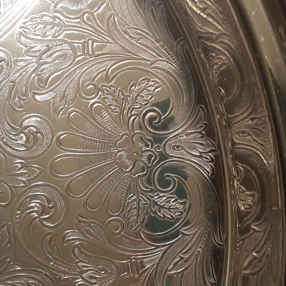 Eales 1779 Footed Silverplate Scalloped Edge Dish Platter - Picture 2 of 4